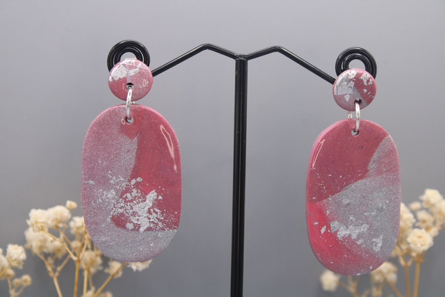 oval︱deep pink + metallic silver