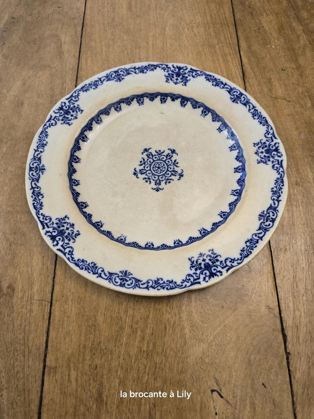 Assiette plates terre de fer Wedgwood 