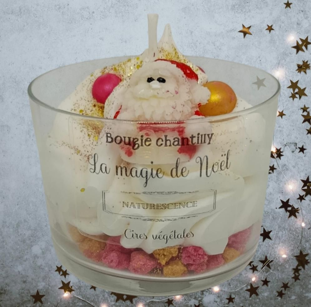 Bougie chantilly parfumée La magie de Noël 