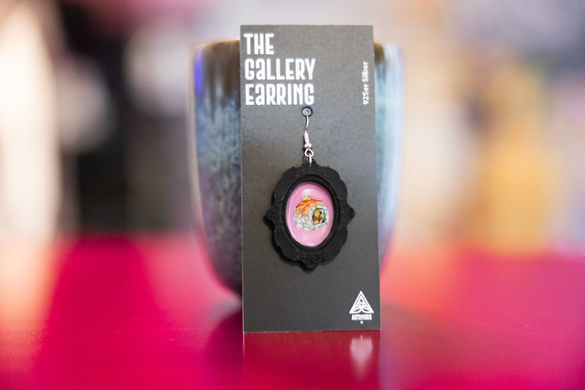 Inside out – Ein Unikat zum Tragen – Ohrring