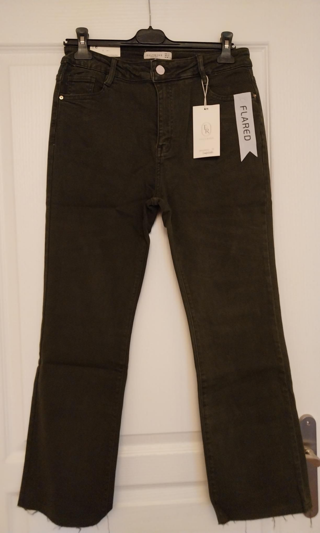 Jean flared effiloché kaki