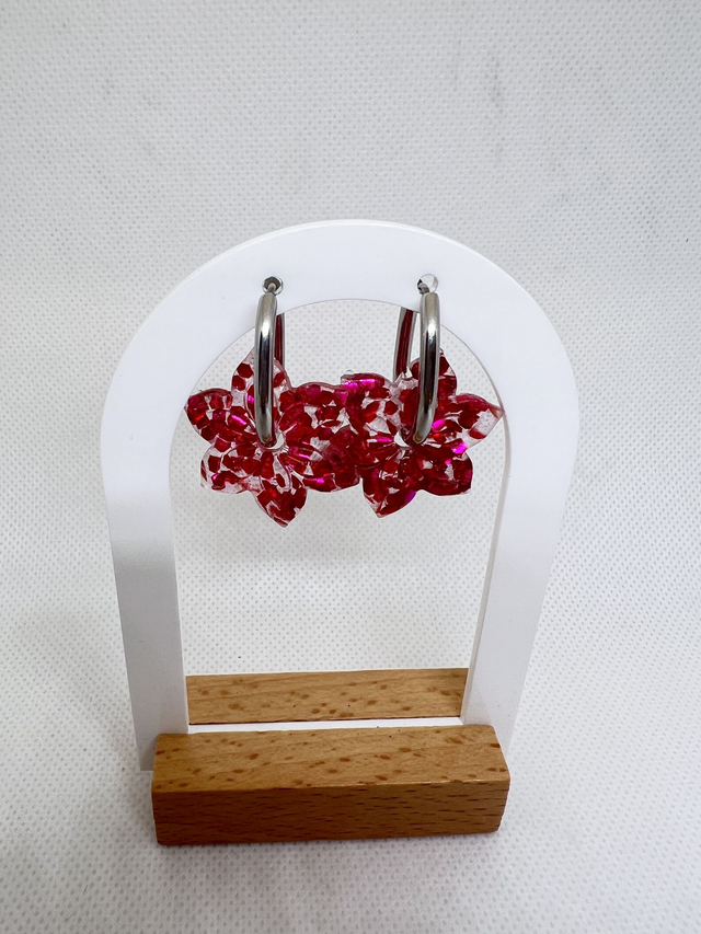 Fleurs étoilées rouge et rose 