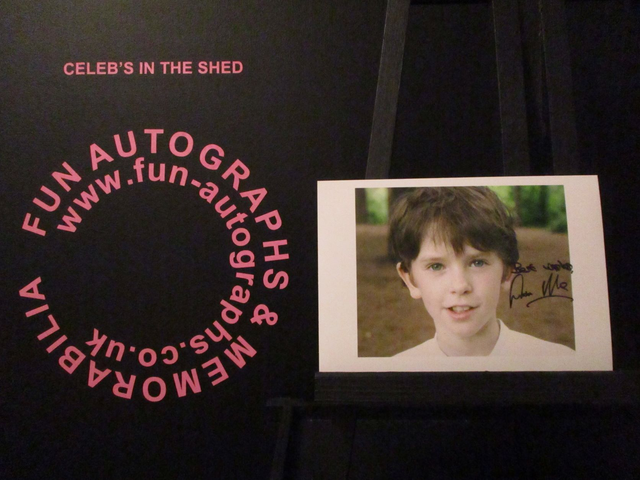 Freddie Highmore Authentic Autographed 6x4 Photograph