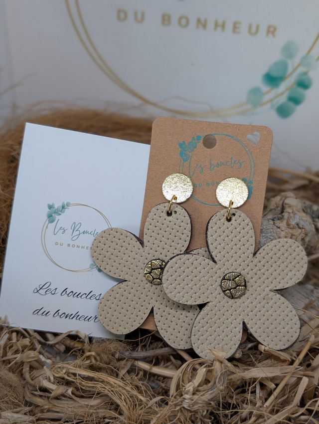 Boucles d'oreilles Marguerite beige doré m087