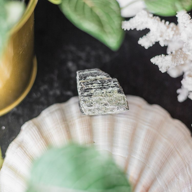 Black Tourmaline Car Vent Clip Raw