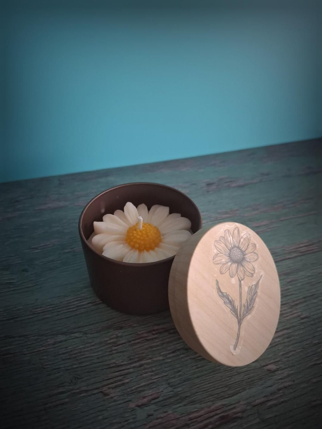 Marguerite.  Senteur fleur de coton. 