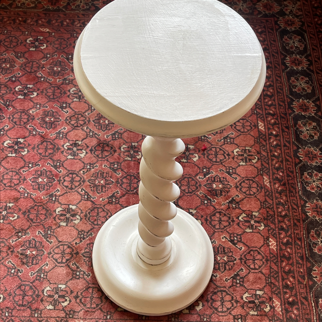 Weiße Holz Blumensäule gedrechselt 