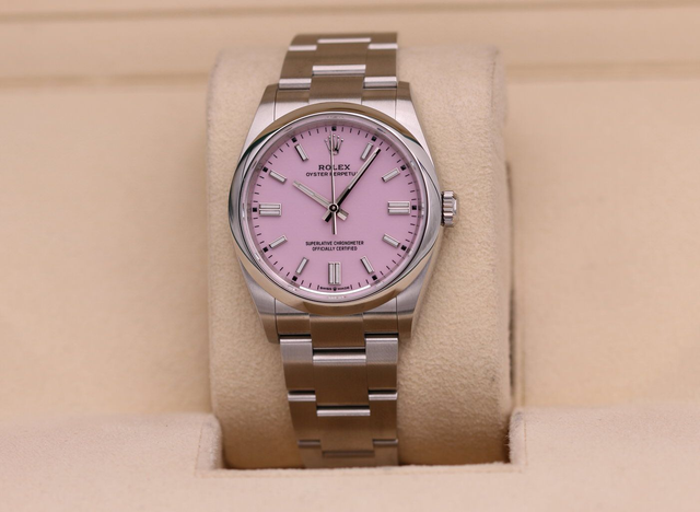 Rolex Oyster Perpetual 36 - 126000 