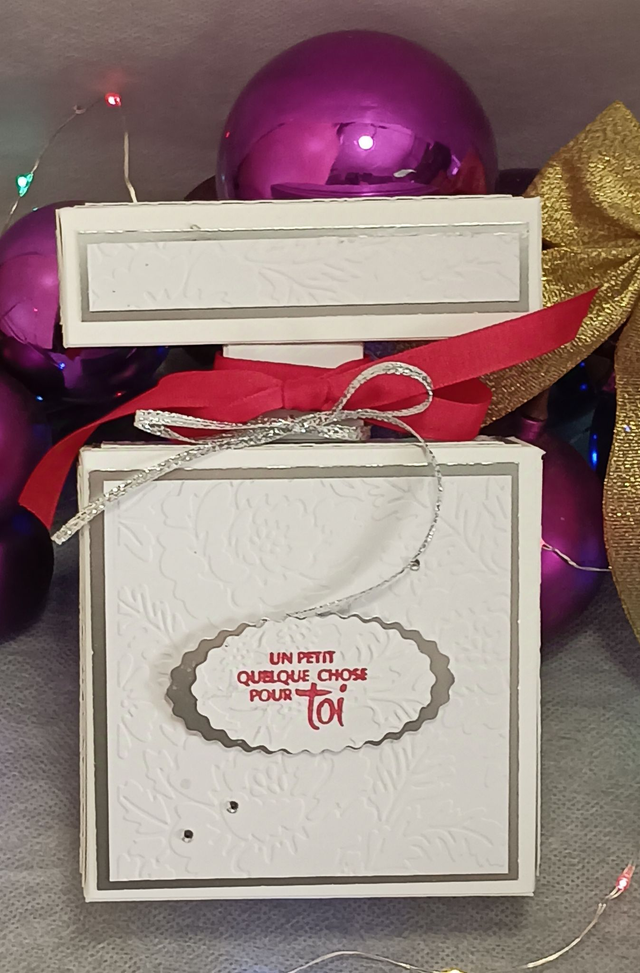 Boite bouteille de parfum