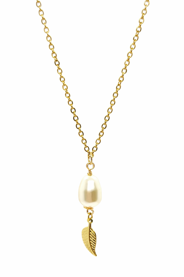 Collier "Élégance Bohème" – Perle d’eau douce &amp; pampille feuille dorée