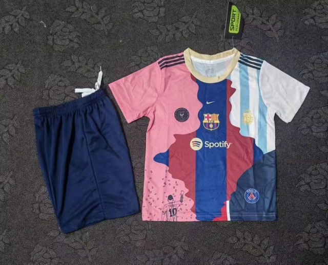 Conjunto camiseta + pantalón NIÑOS Barcelona Edicion Especial MESSI  25-26
