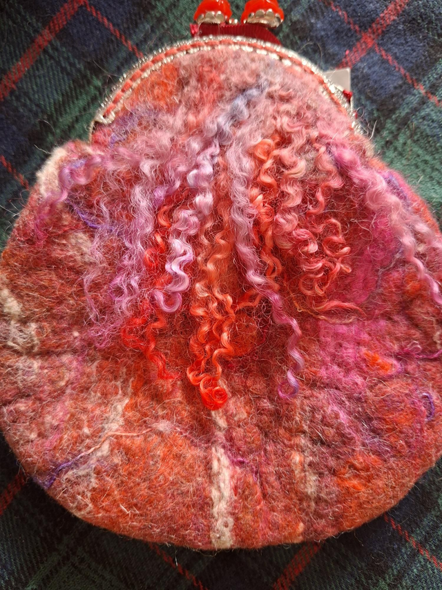 Grande bourse ou sac maquillage FEU07006