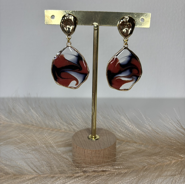 Boucles d’oreilles rouges et bleu foncé