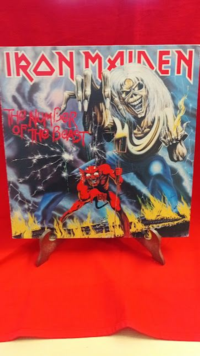 Iron Maiden – The Number Of The Beast