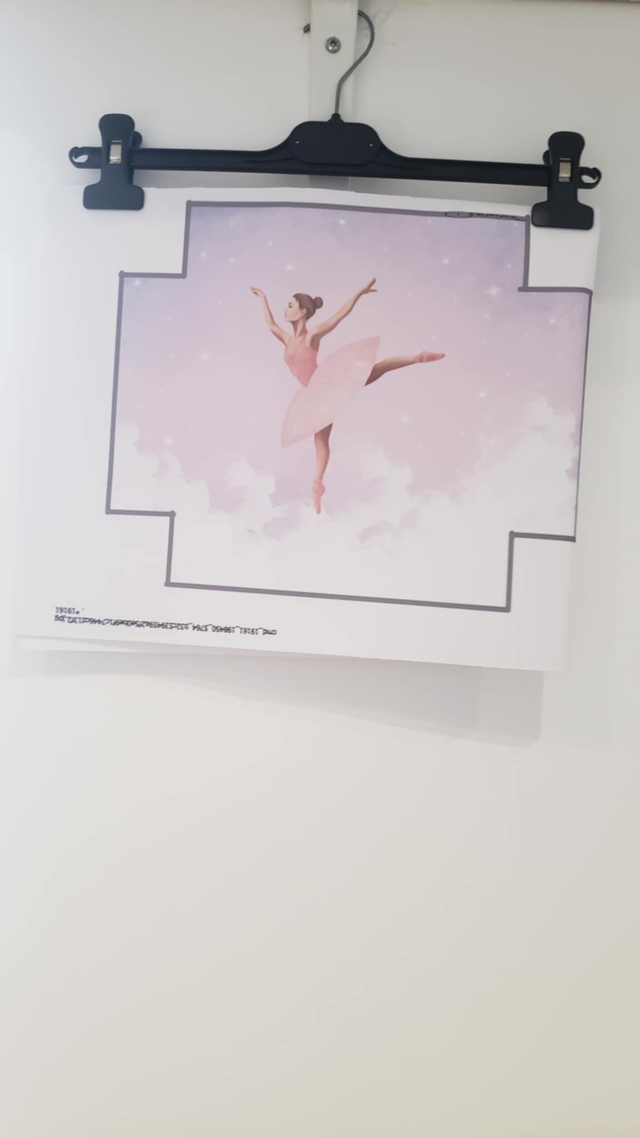 panneau trousse de toilette danseuse