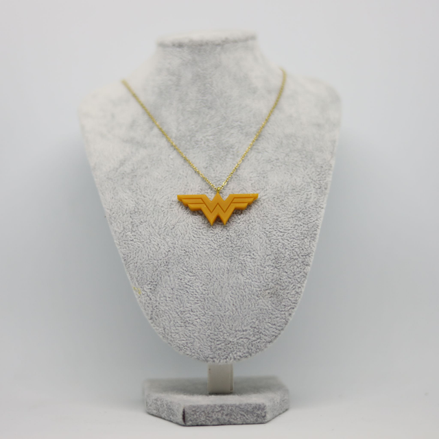 Collier WW