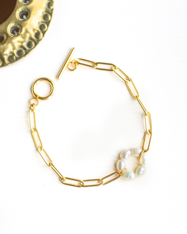 Bracelet chaîne trombone et perles d'eau douce