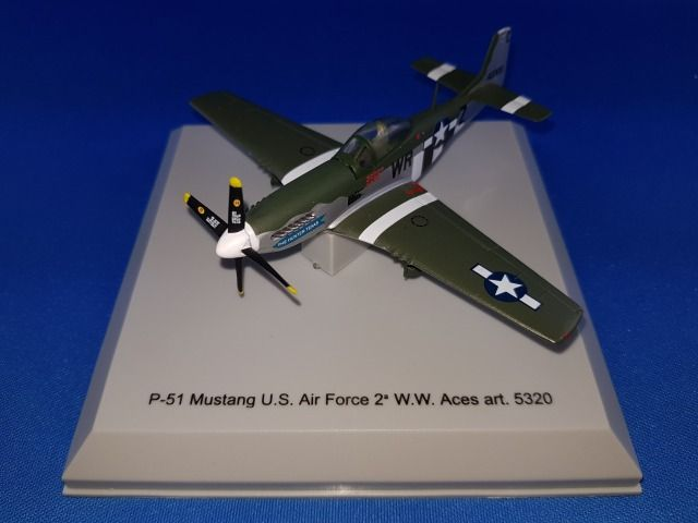 P-51 Mustang U.S. Air Force 2nd W.W. Aces, 1:100