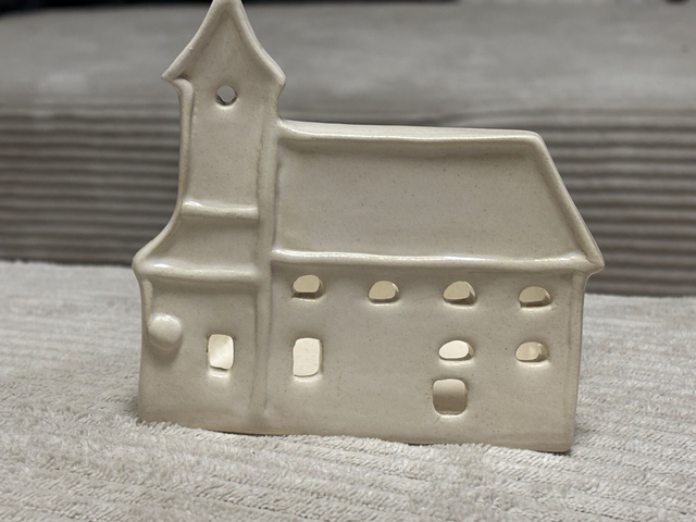 Svečnik Bistriške hiške - Marijina cerkev