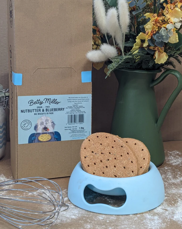 Betty Miller - Nut Butter &amp; Blueberry Big Biscuit | Grain Free Approx 70g