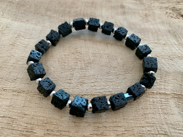 Bracelet Pierre de Lave - Perles de 8mm carrées