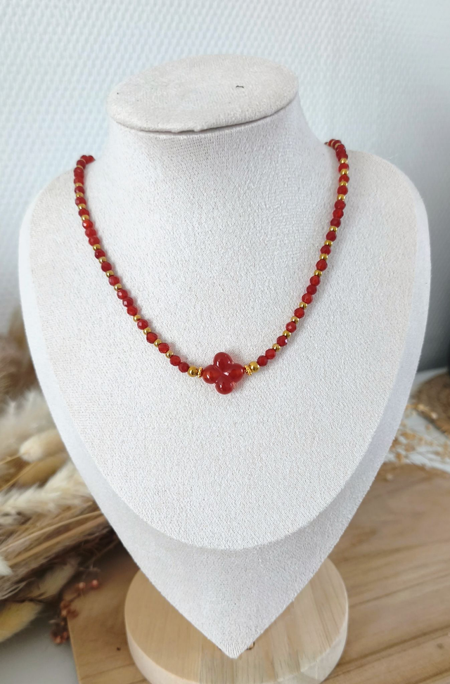 A Collier "Trèfle" Cornaline facettée