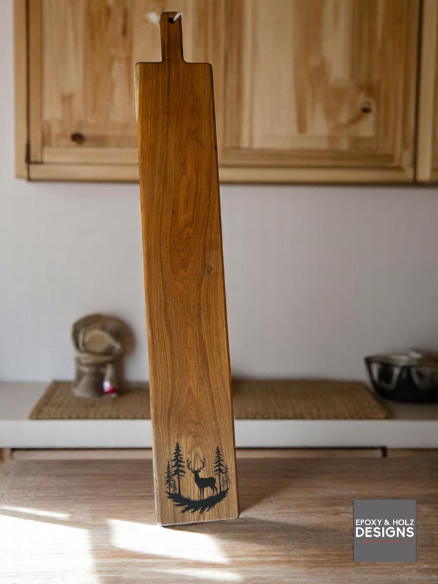 Partybrett 95 cm – Massivholz Eiche mit Hirsch-Inlay 