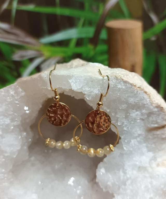 Boucles d&#039;oreilles en cristal de roche rutile