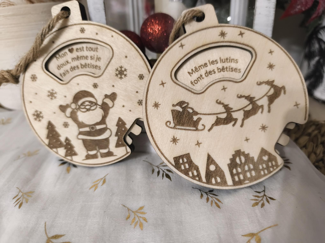 Décoration de Noël tournante en bois – Messages magiques 🎅