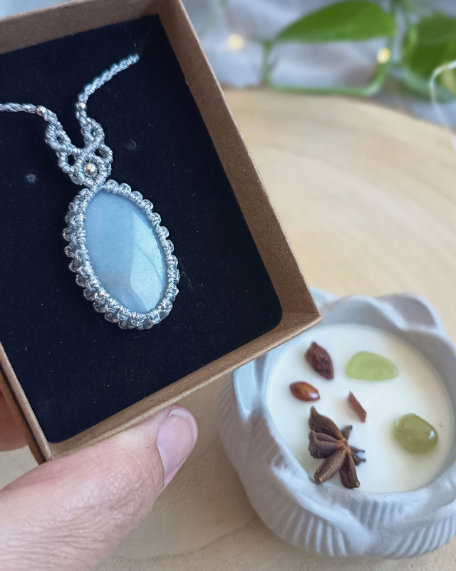 Conjunto Luz Silenciosa (Vela + Angelite)