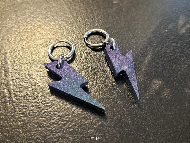 Lightning Chameleon (E146)