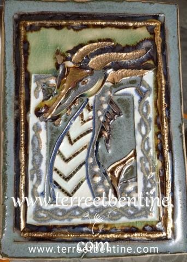 "DRAGONNE" et OR - Vendue