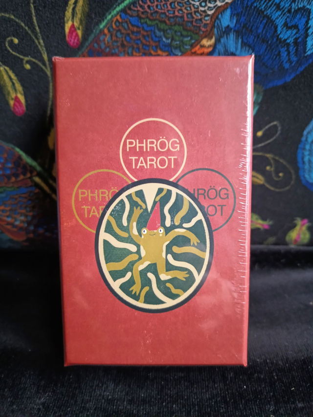 Phrög Tarot: the best deck for frog lovers * curated by Lida Pavlova & Modern Magic Press