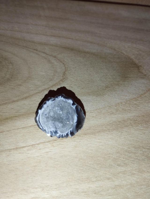 Agate en petite géode 