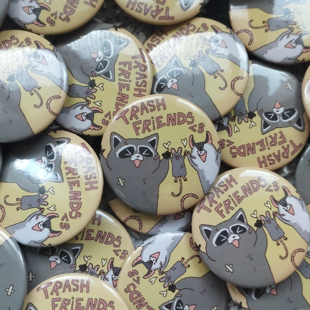 Trash friends - button badge 