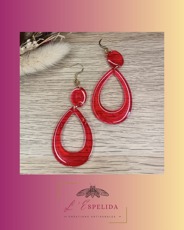 Gouttes ovales rouges