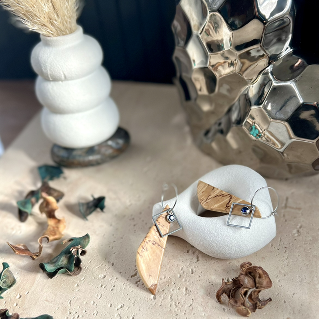 Boucles d'oreilles "Lignes de Givre" – Bouleau Madré &amp; Zirconium