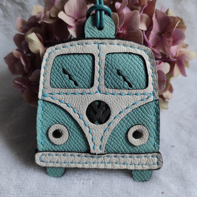 Van en cuir à suspendre 