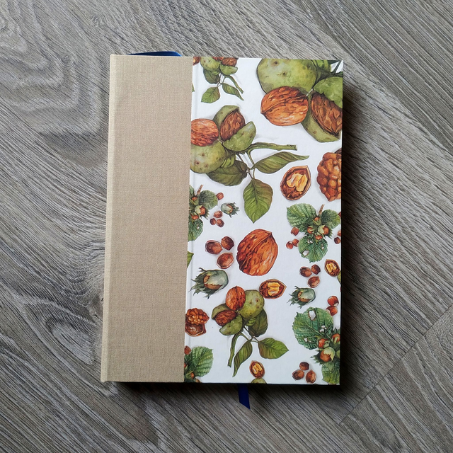 Livre vierge "Noisettes"