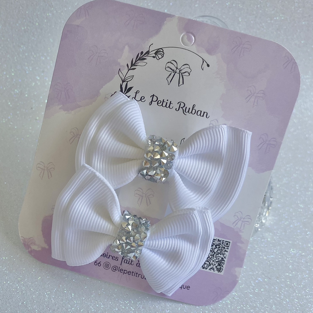 Paire de barrettes à strass 