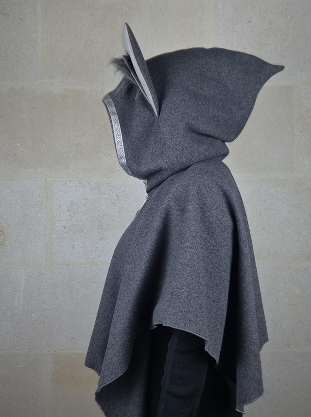 Capeline Loup à oreilles