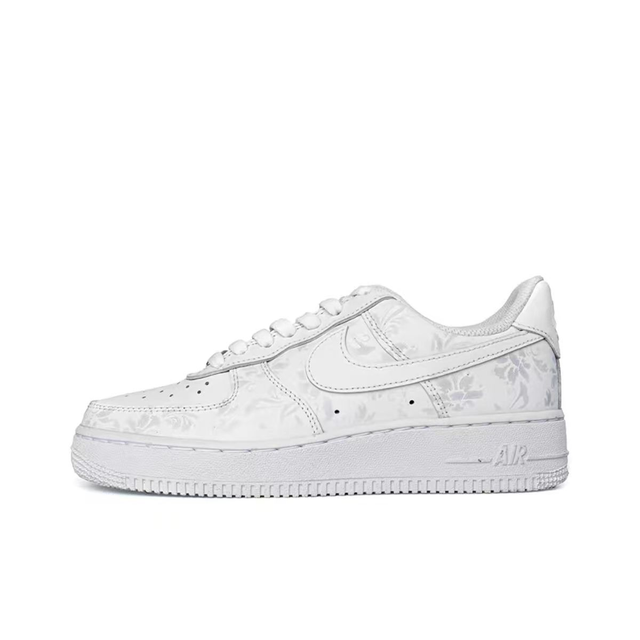 Nike Air Force 1 (Vendu sans la boîte )