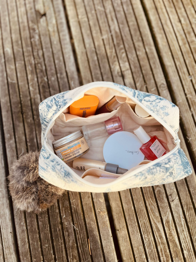 Trousse de toilette grand format