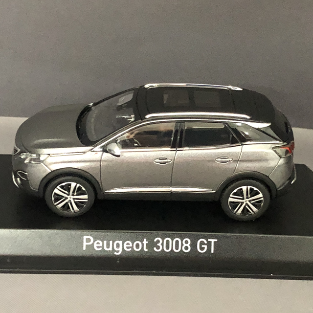 Peugeot 3008 GT grau Norev 1:43