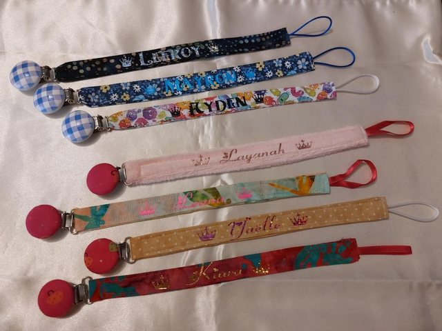 Attache sucette personnalisé