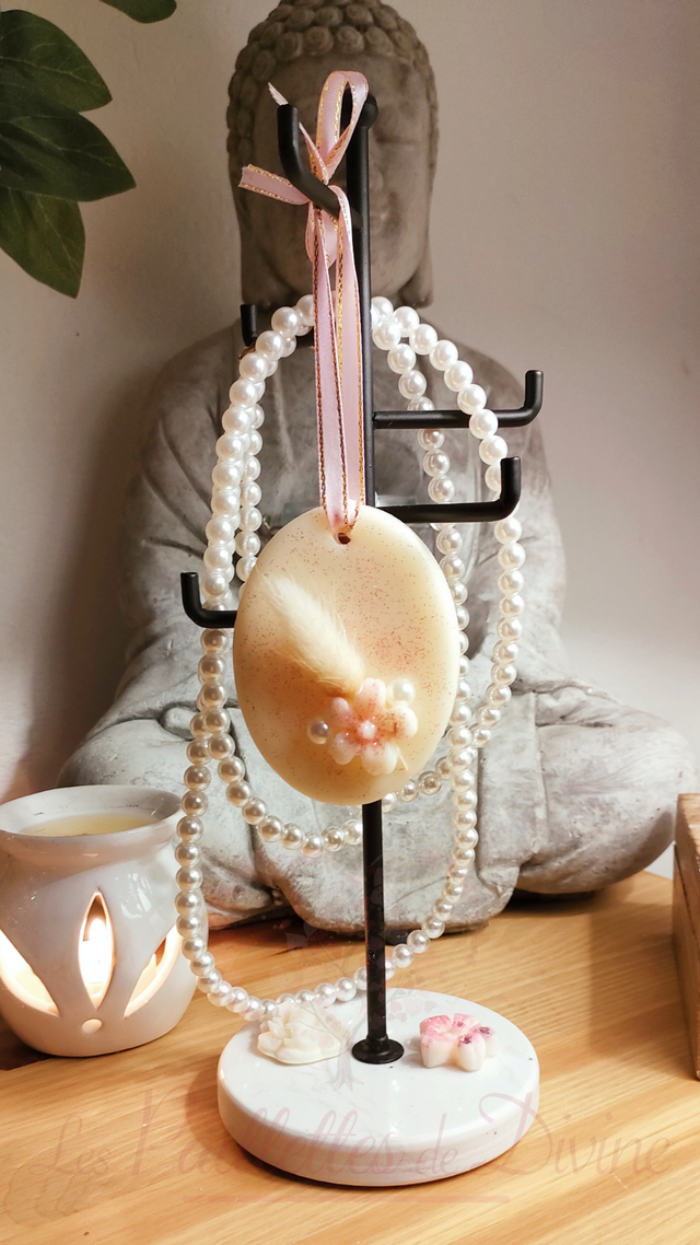 Suspension &quot;Monoï&quot;