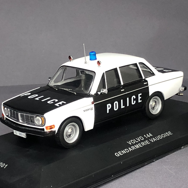 Volvo 144 Police Vaudoise (CH) IXO 1:43