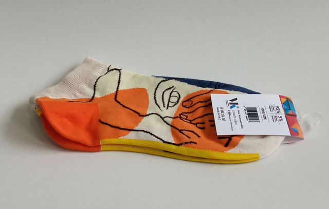 ΚΑΛΤΣΕΣ ΚΟΝΤΕΣ UNISEX ΜΕ ΘΕΜΑ ΑΦΗΡΗΜΕΝΗ ΤΕΧΝΗ