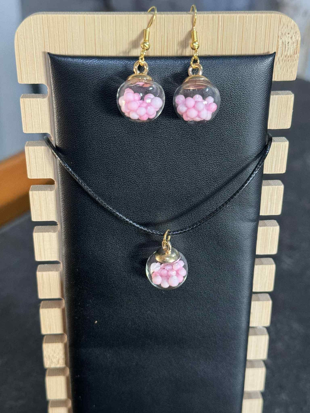 ✨ Élégante parure en verre soufflé – Boules roses ✨