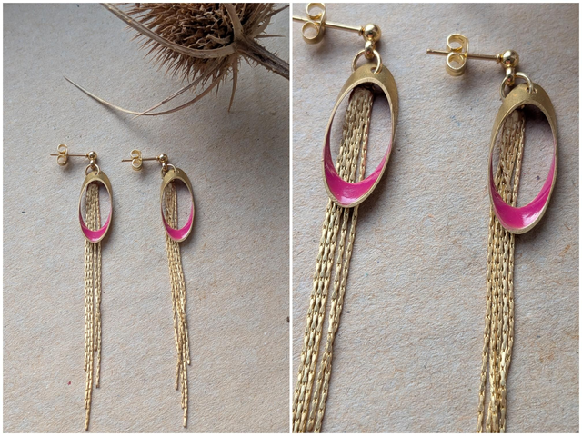 Boucles longues rose fuchsia et or, fermoirs en acier inoxydable doré -sans nickel, pièce unique 
